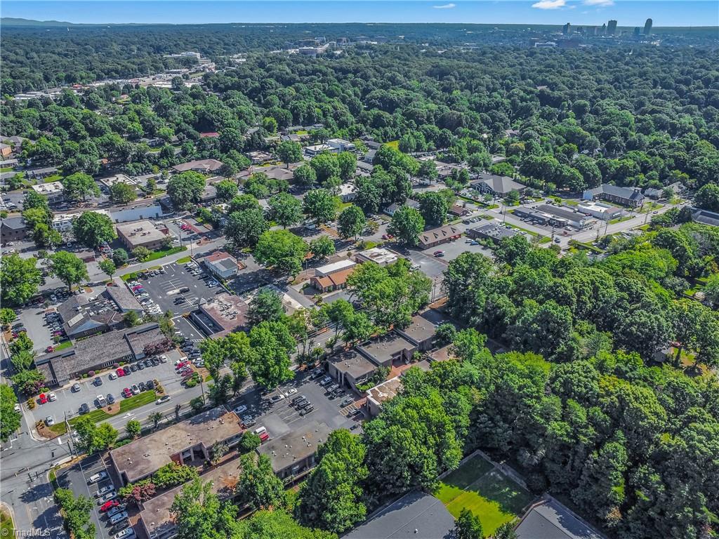 1725 S Hawthorne Road, Winston-Salem