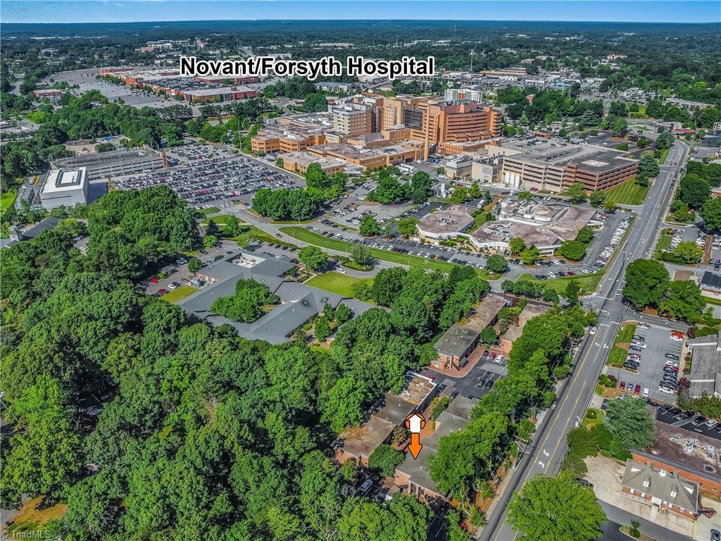 1725 S Hawthorne Road, Winston-Salem