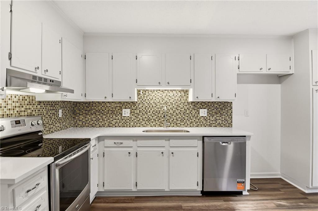 1636 Windsong Court, Winston-Salem