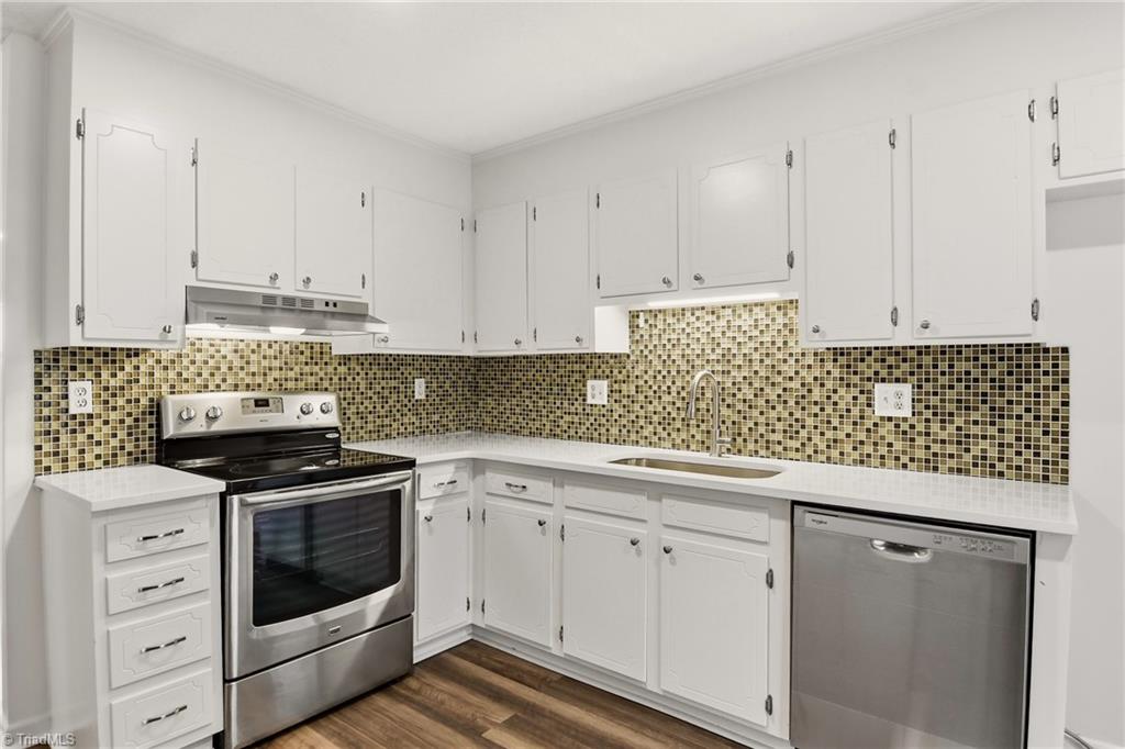 1636 Windsong Court, Winston-Salem