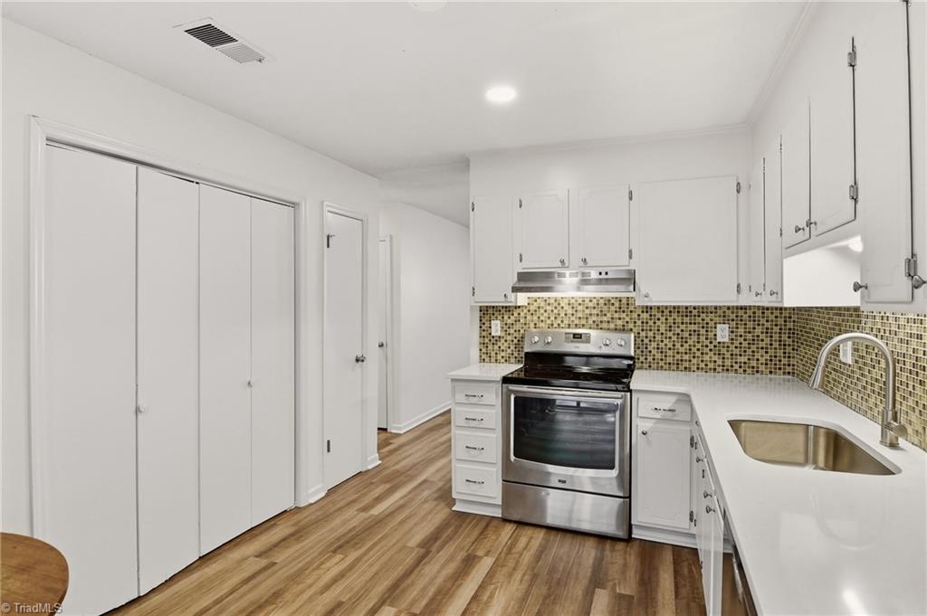 1636 Windsong Court, Winston-Salem