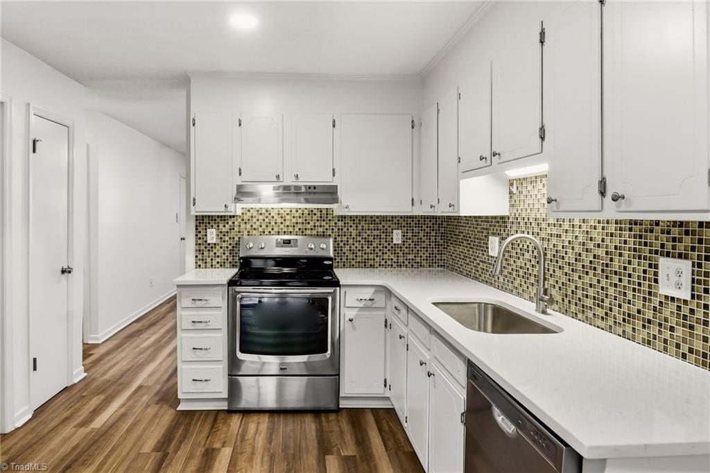 1636 Windsong Court, Winston-Salem