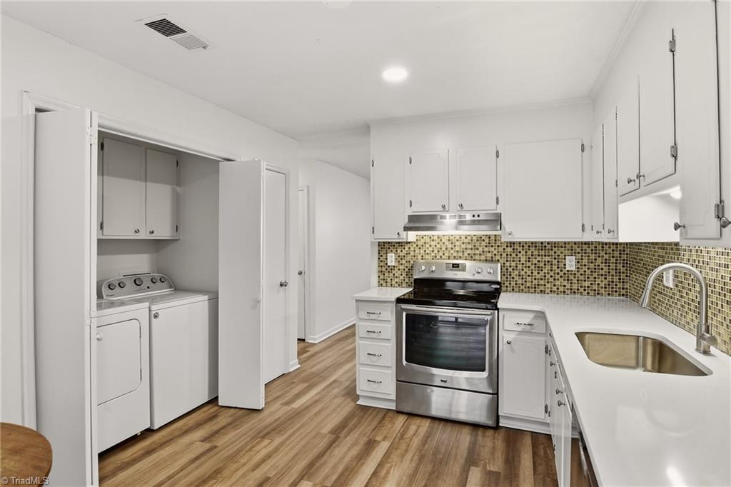 1636 Windsong Court, Winston-Salem