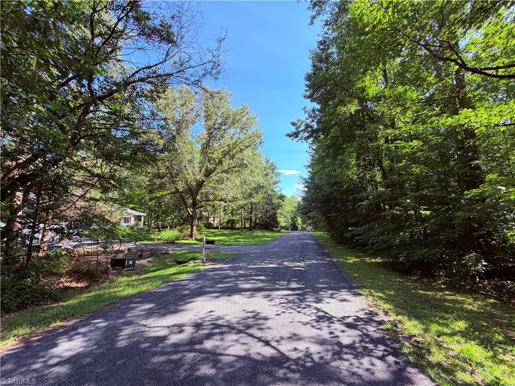 1621 Beechwood Road