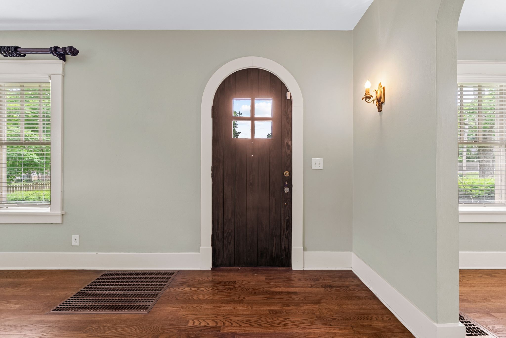 1009 Glendale Ln