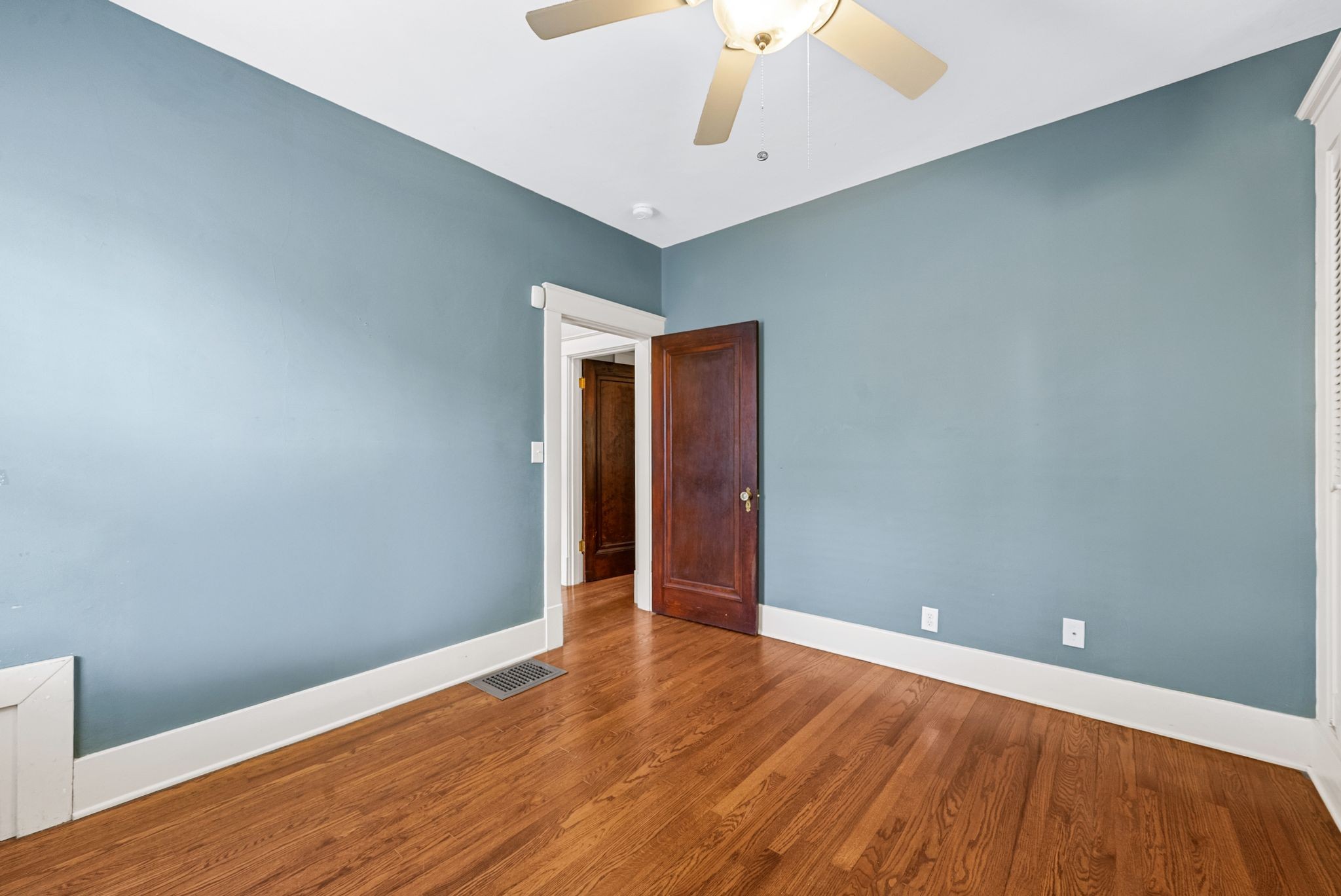 1009 Glendale Ln