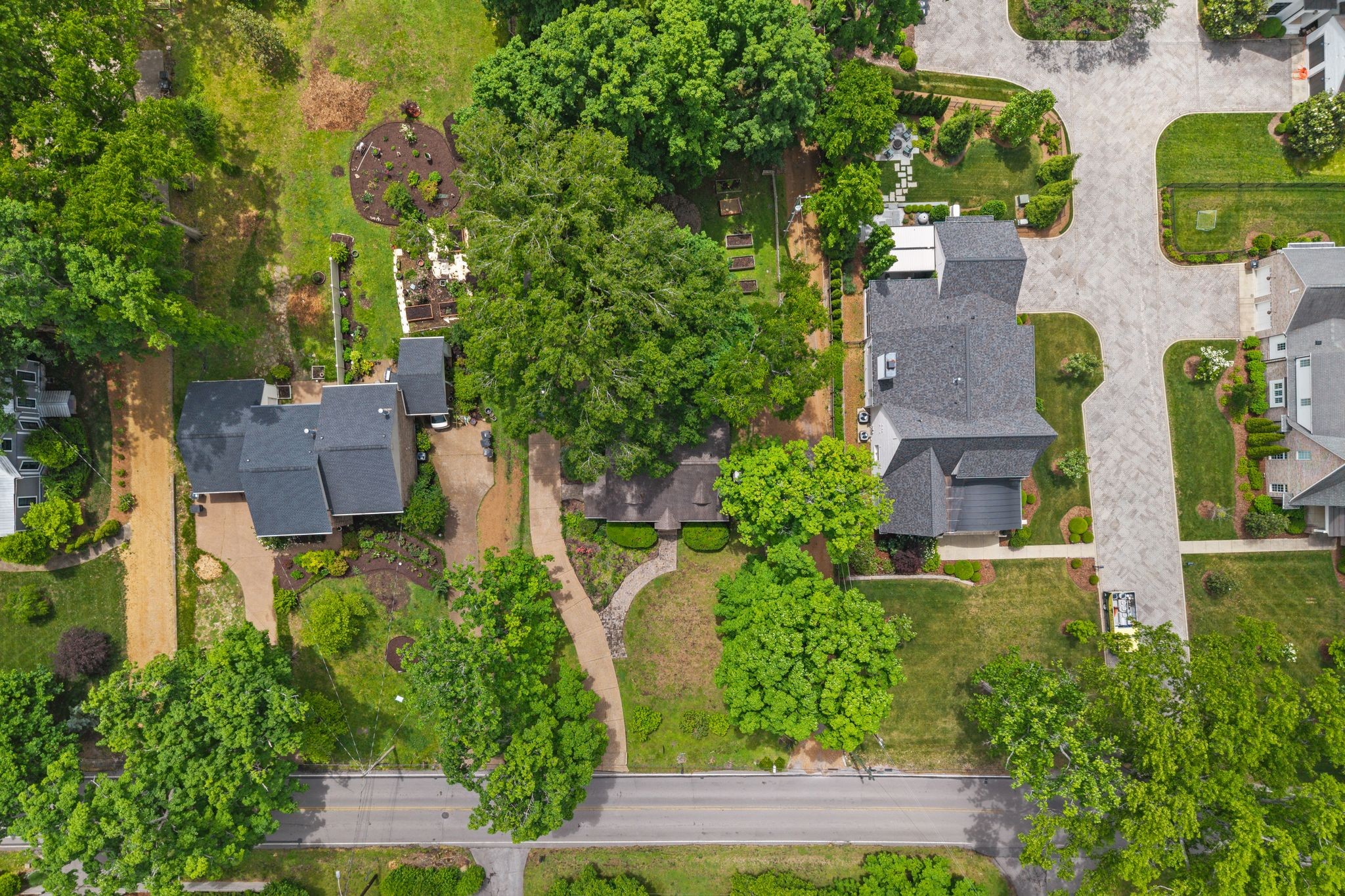 1009 Glendale Ln