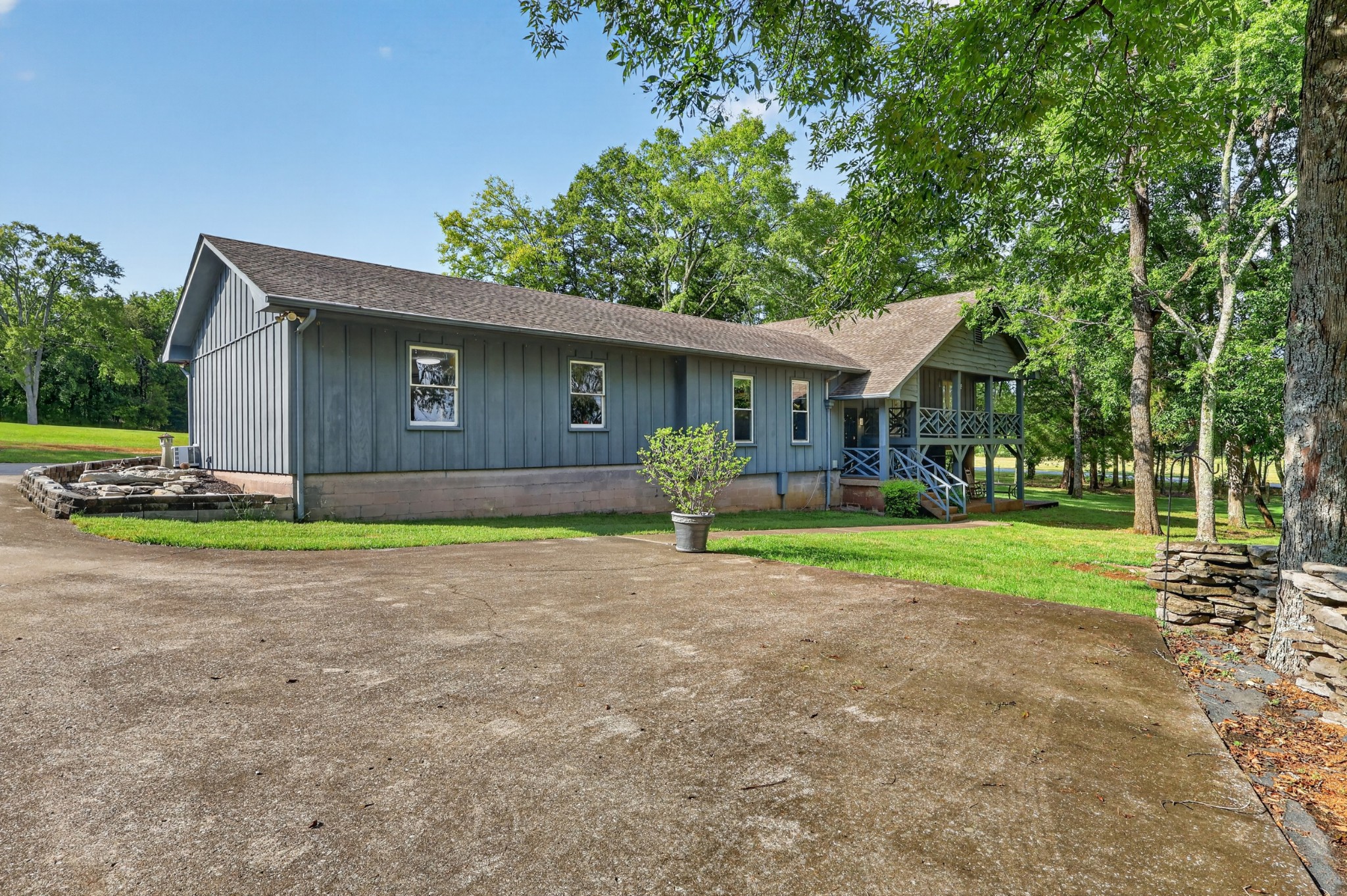 4210 Franklin Rd