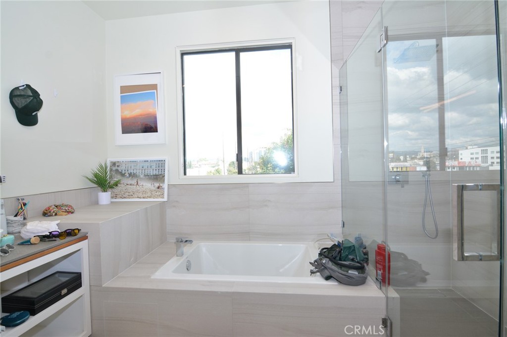 11254 Mississippi Avenue Unit: 4