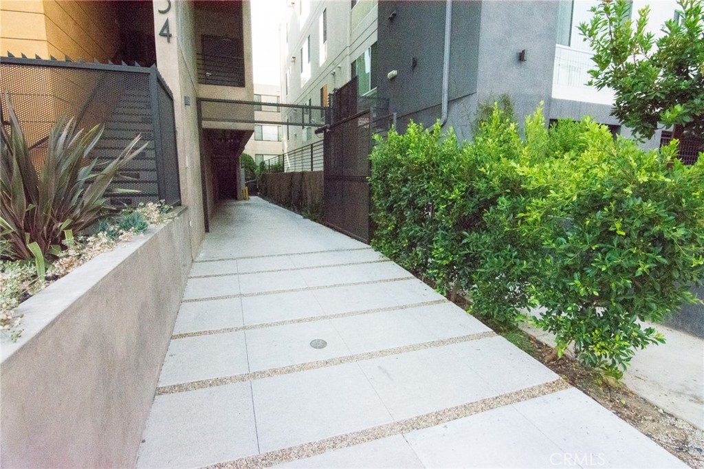 11254 Mississippi Avenue Unit: 4