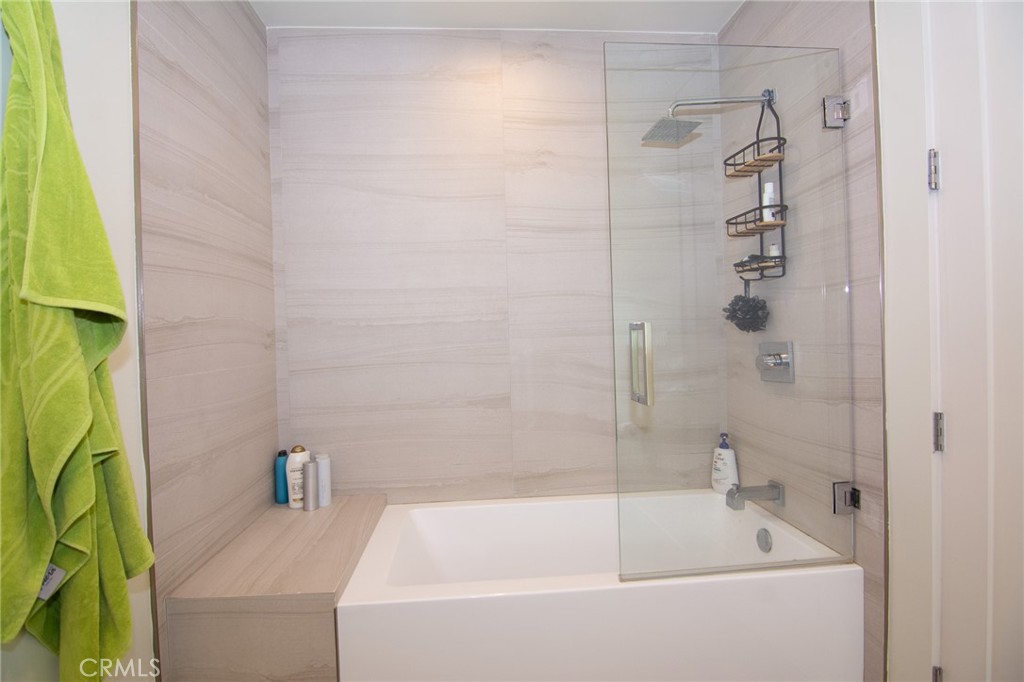 11254 Mississippi Avenue Unit: 4