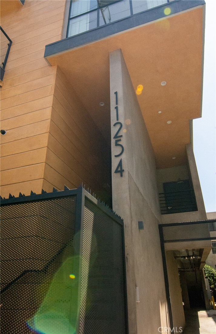 11254 Mississippi Avenue Unit: 4