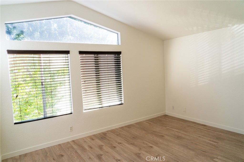 13 Pineoak Unit: 104