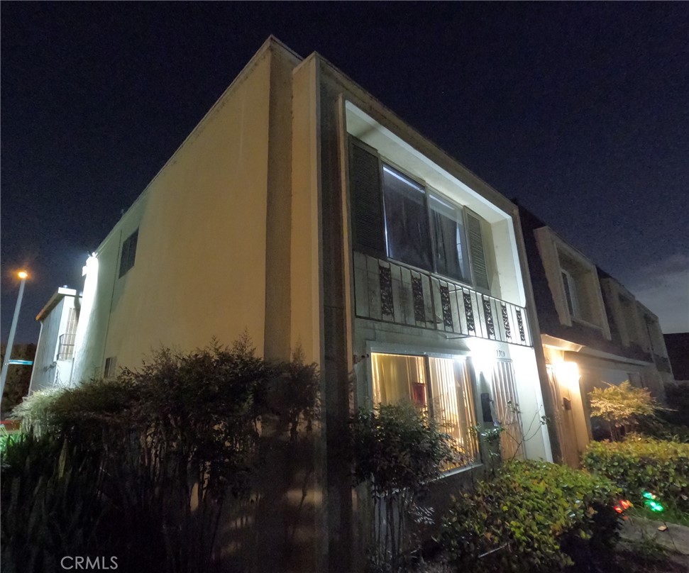 10079 Sparrow Avenue