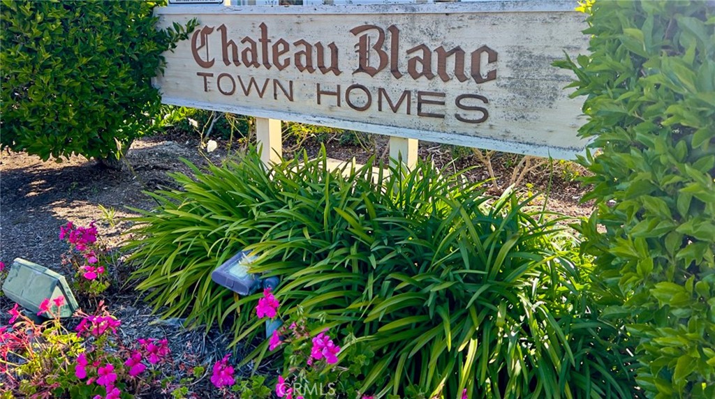 10079 Sparrow Avenue