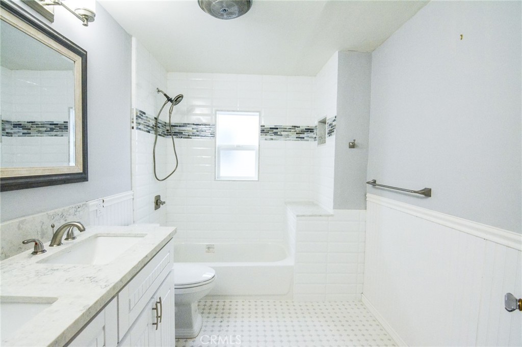 2226 Etiwanda Street 2