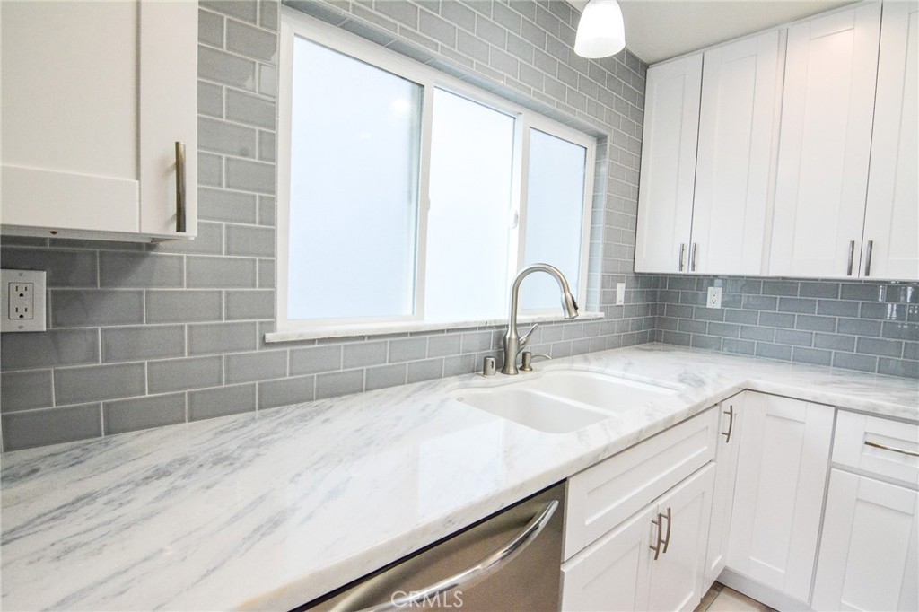 2226 Etiwanda Street 2