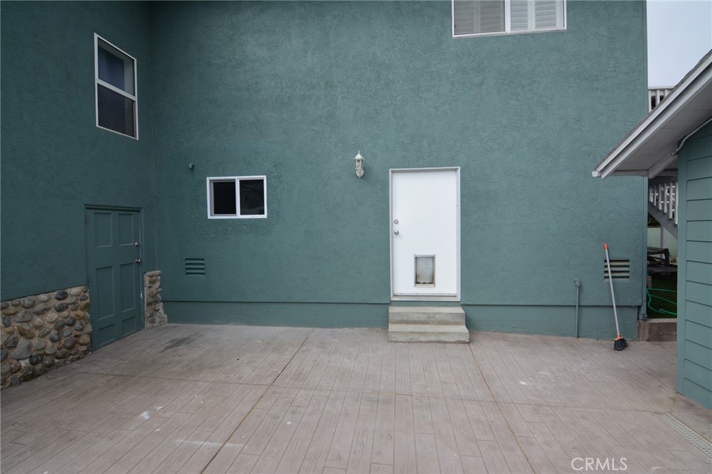 2226 Etiwanda Street 2