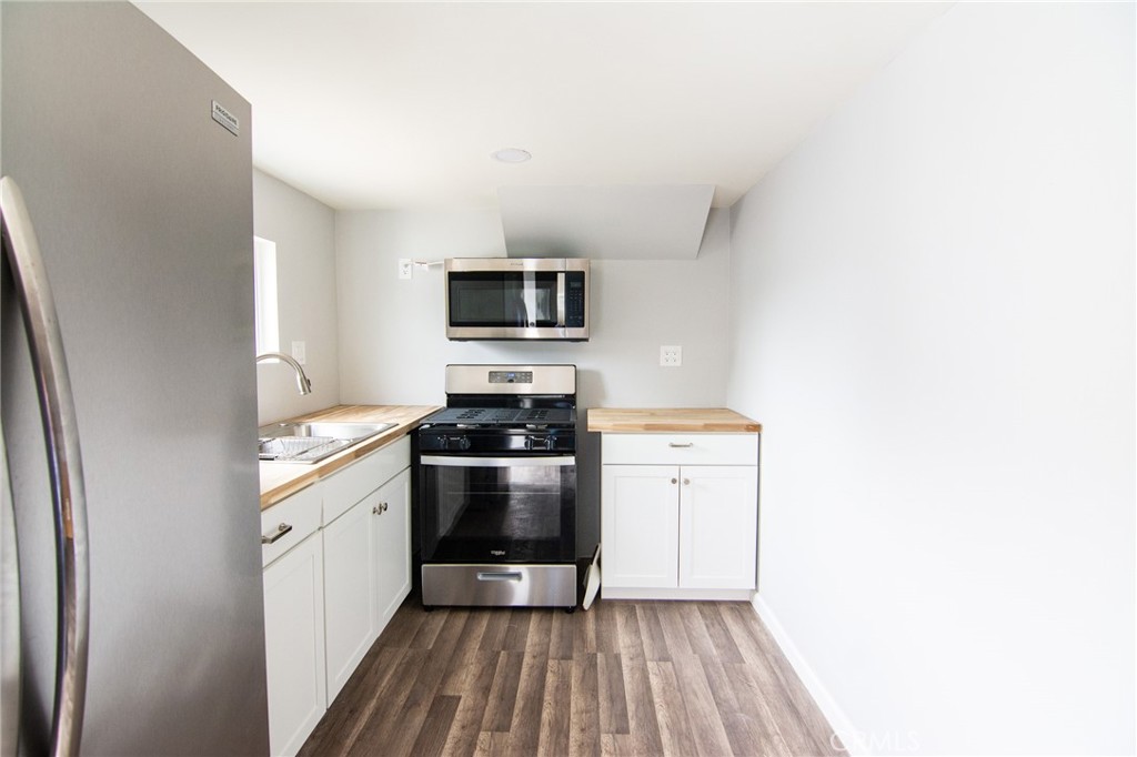 2226 Etiwanda Street 2