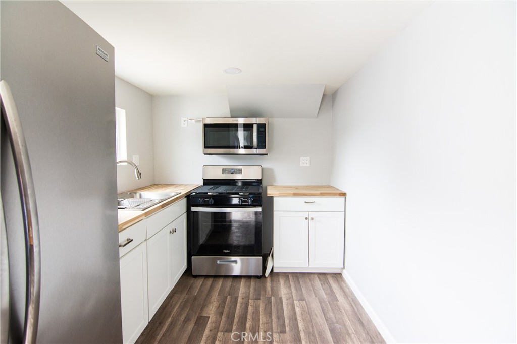 2226 Etiwanda Street 2