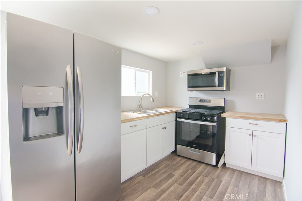 2226 Etiwanda Street 2