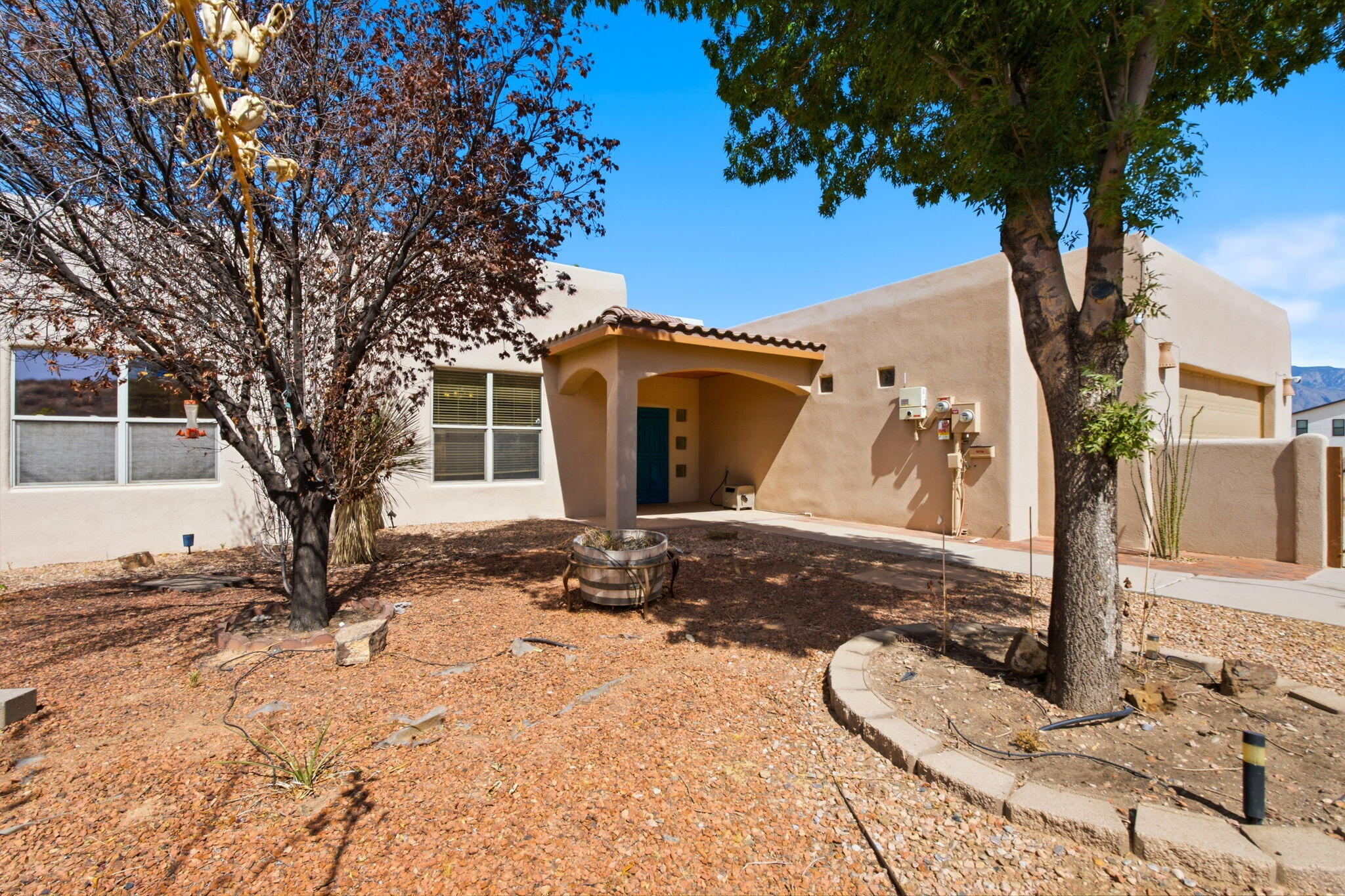 6325 Del Carmen Drive NE