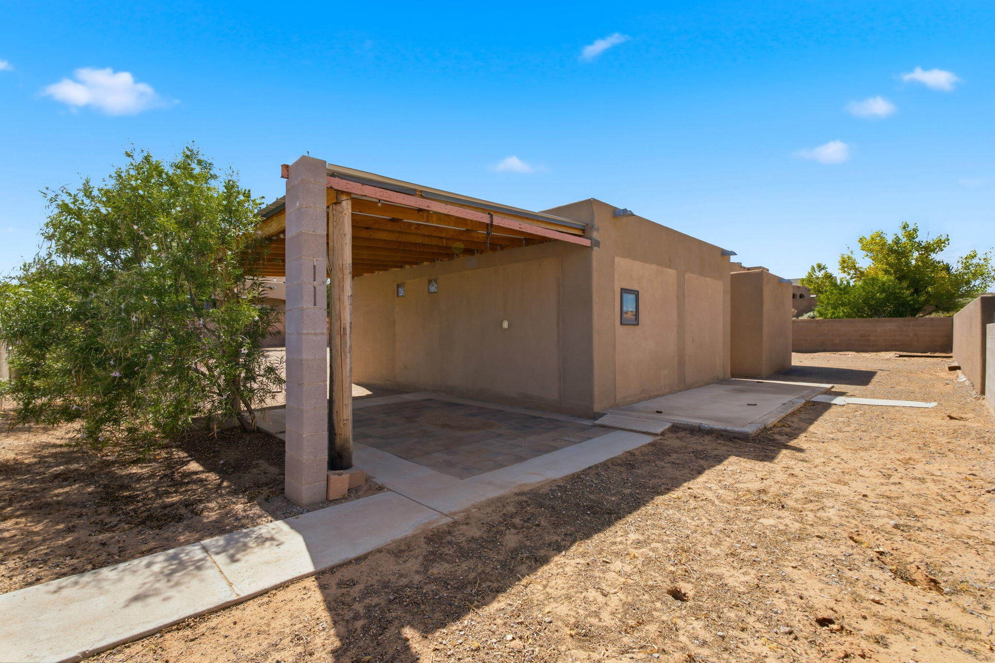 6325 Del Carmen Drive NE
