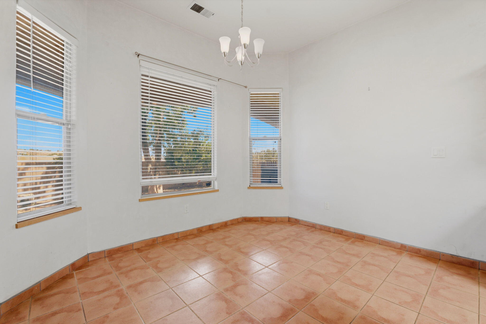 6325 Del Carmen Drive NE