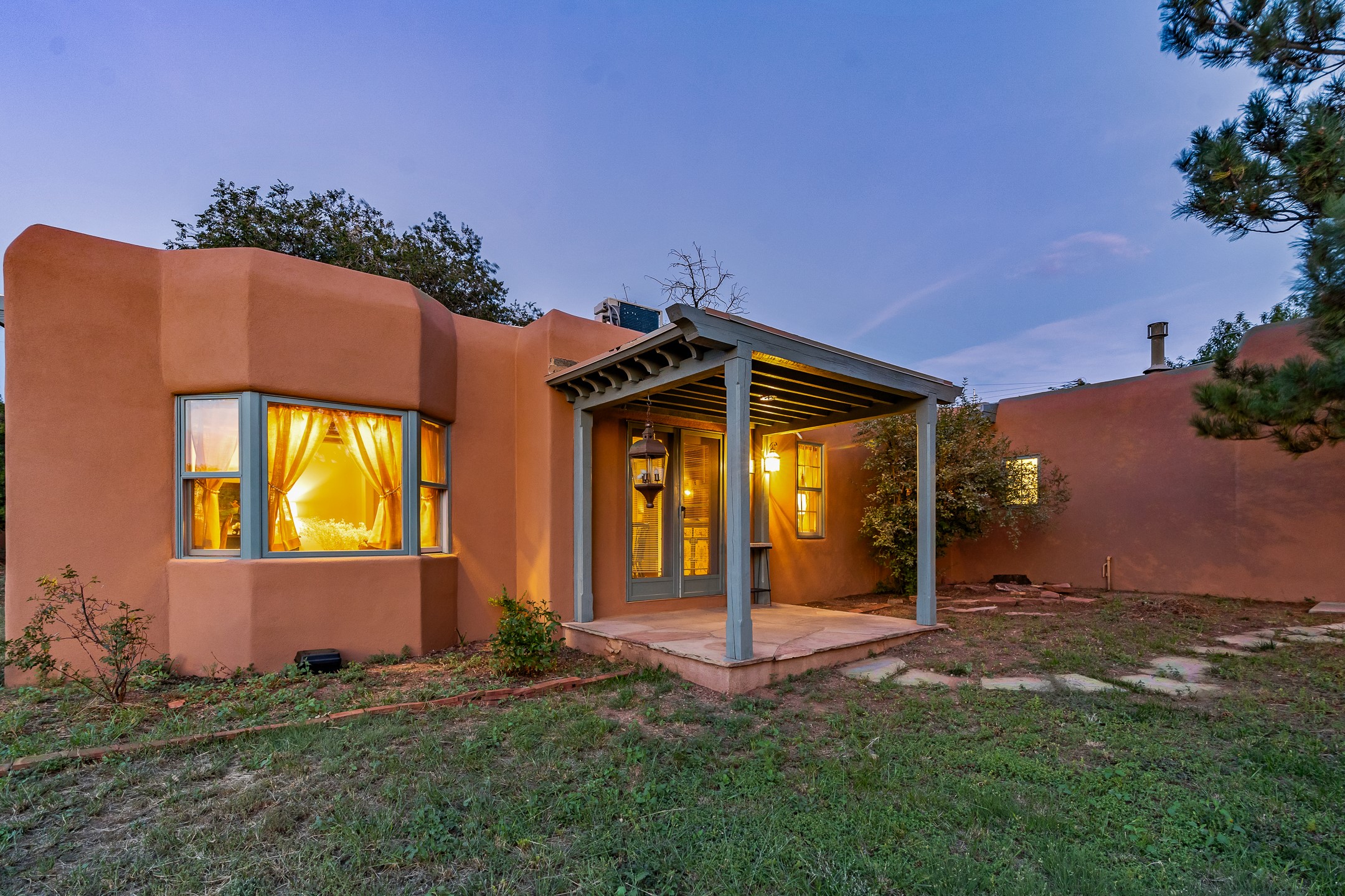 7208 Old Santa Fe Trail