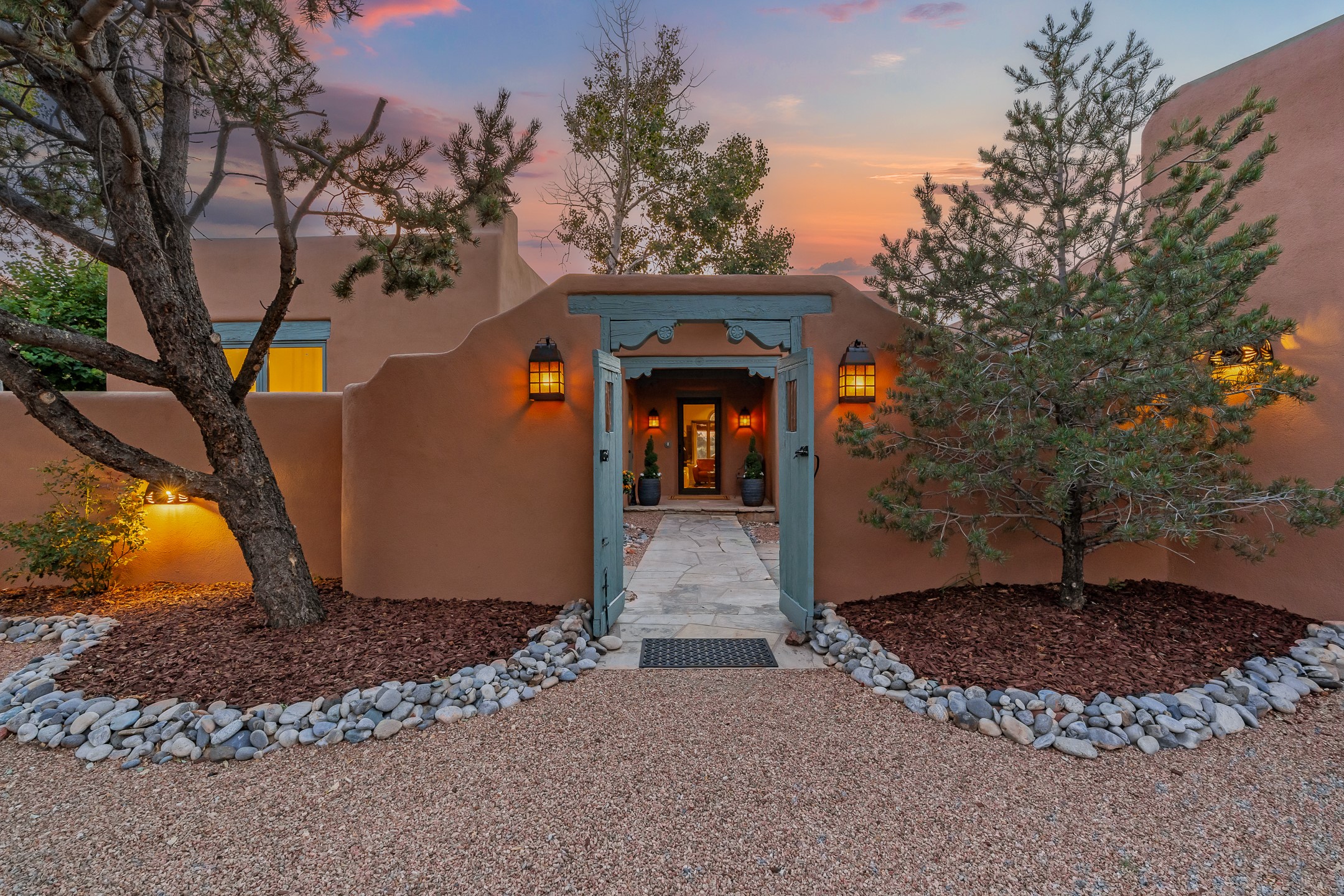 7208 Old Santa Fe Trail