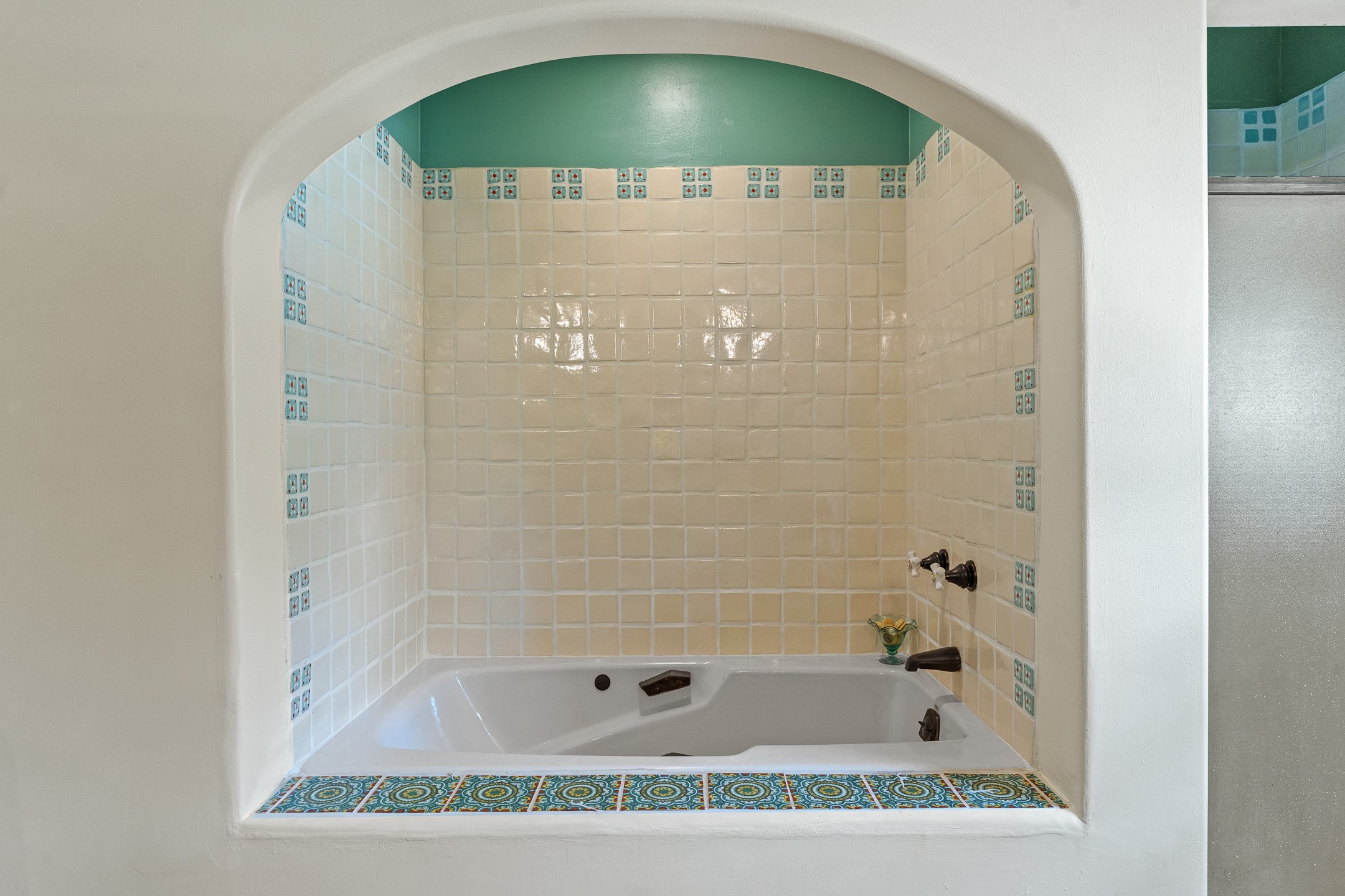 7208 Old Santa Fe Trail