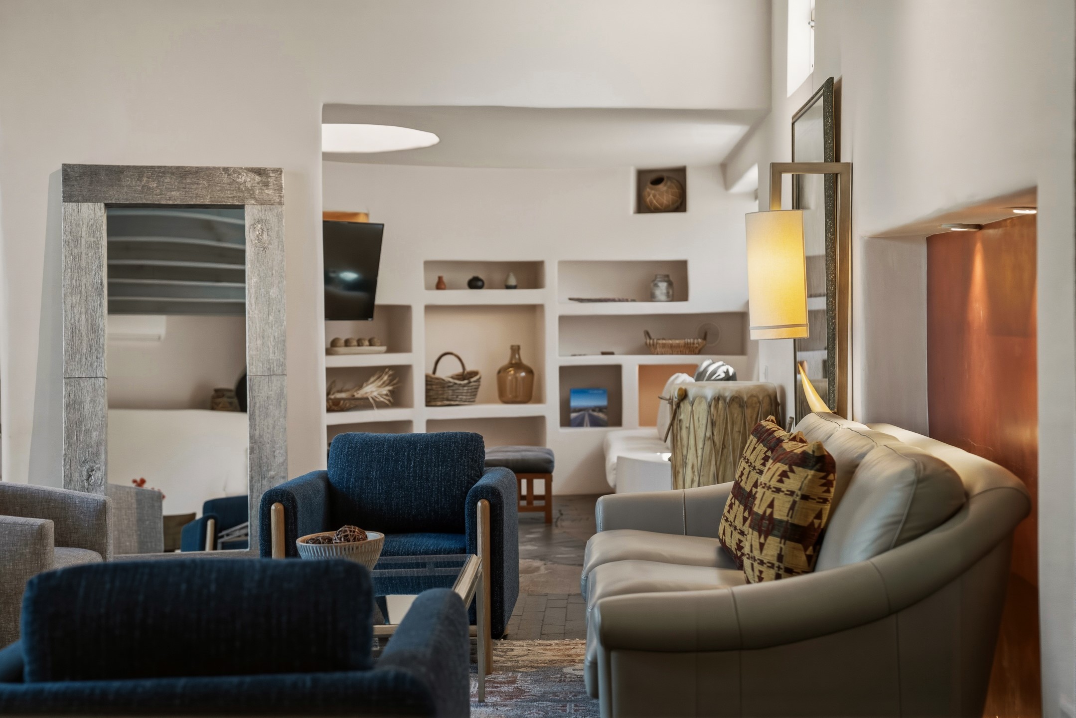 613 Camino Del Monte Sol