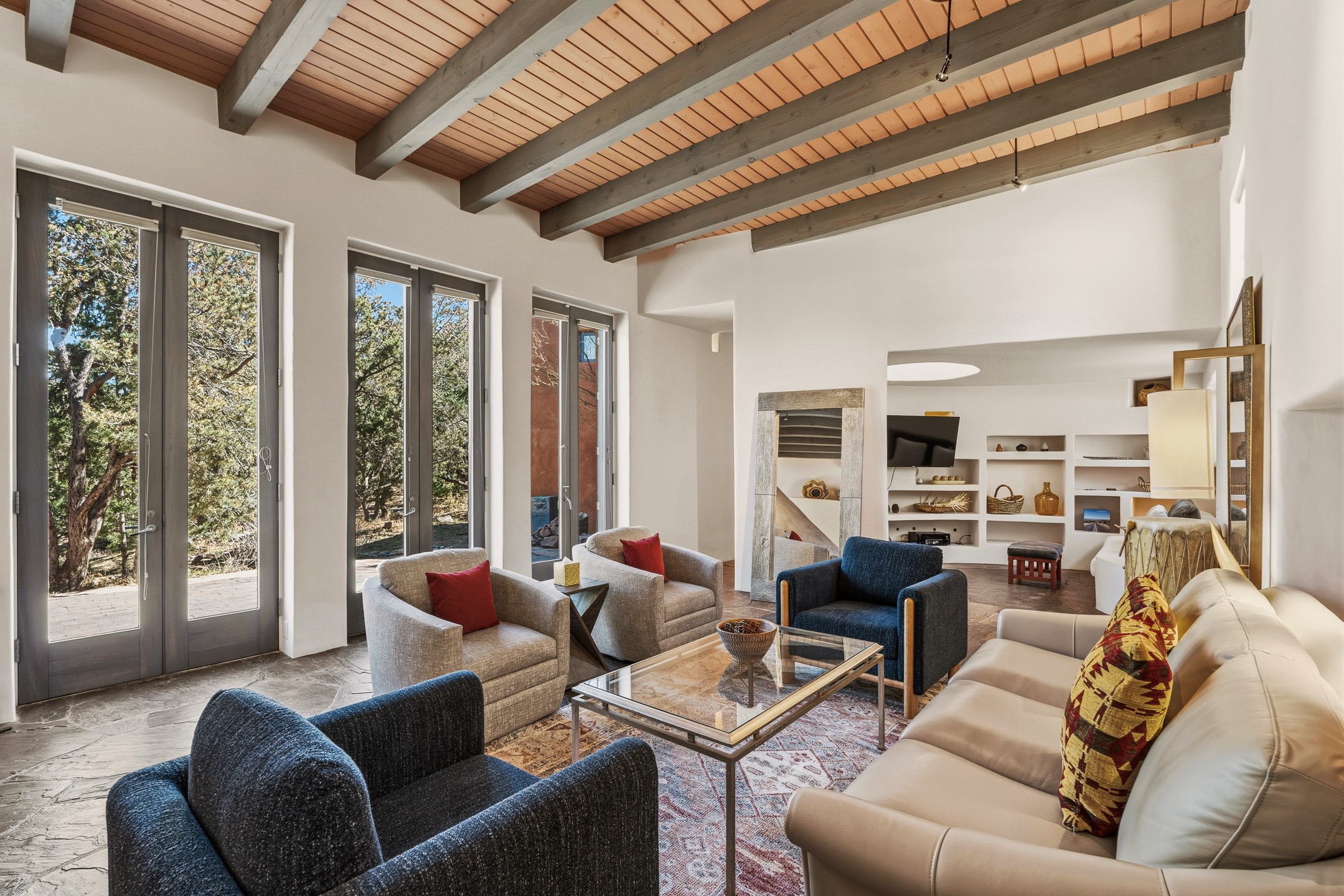 613 Camino Del Monte Sol