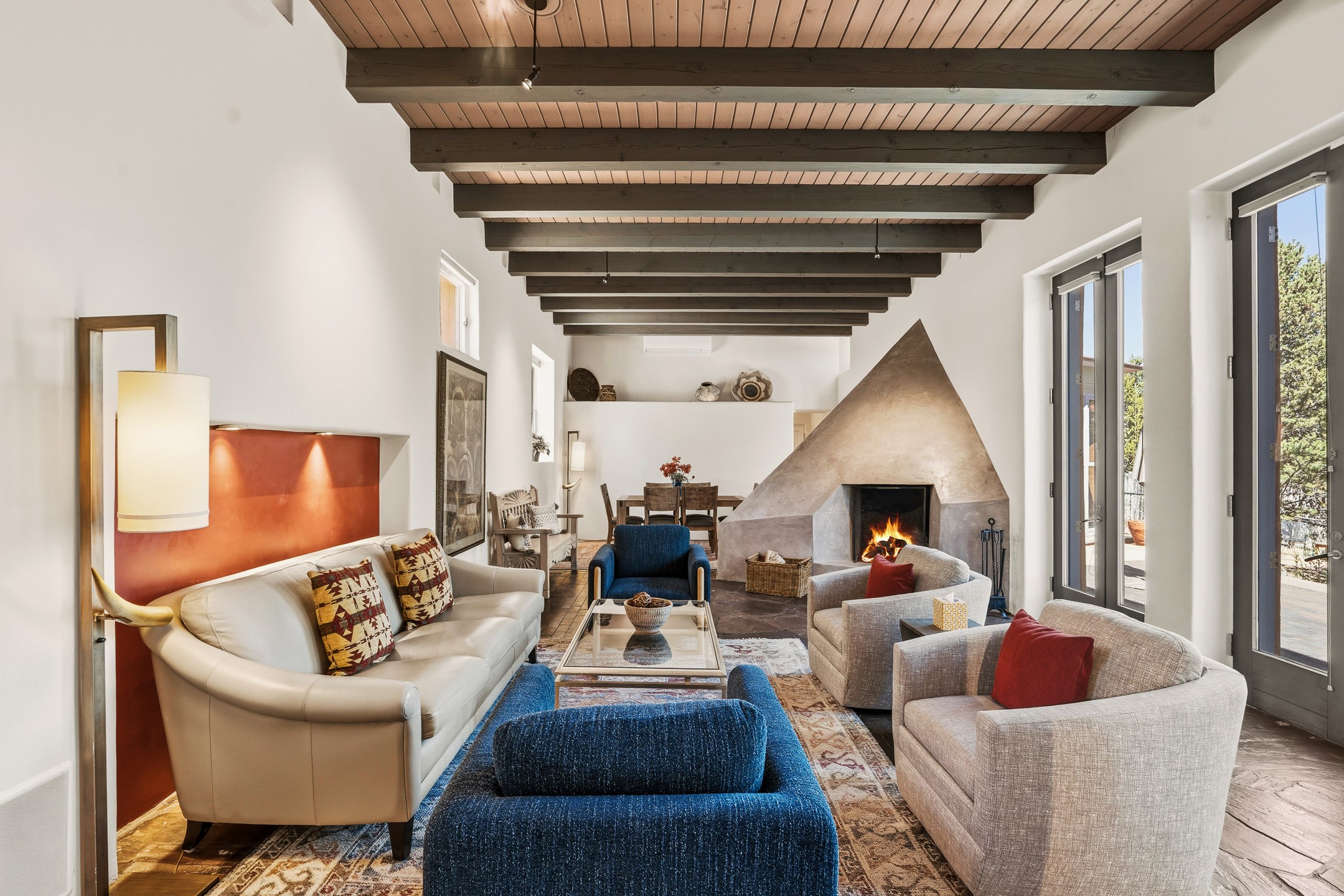 613 Camino Del Monte Sol