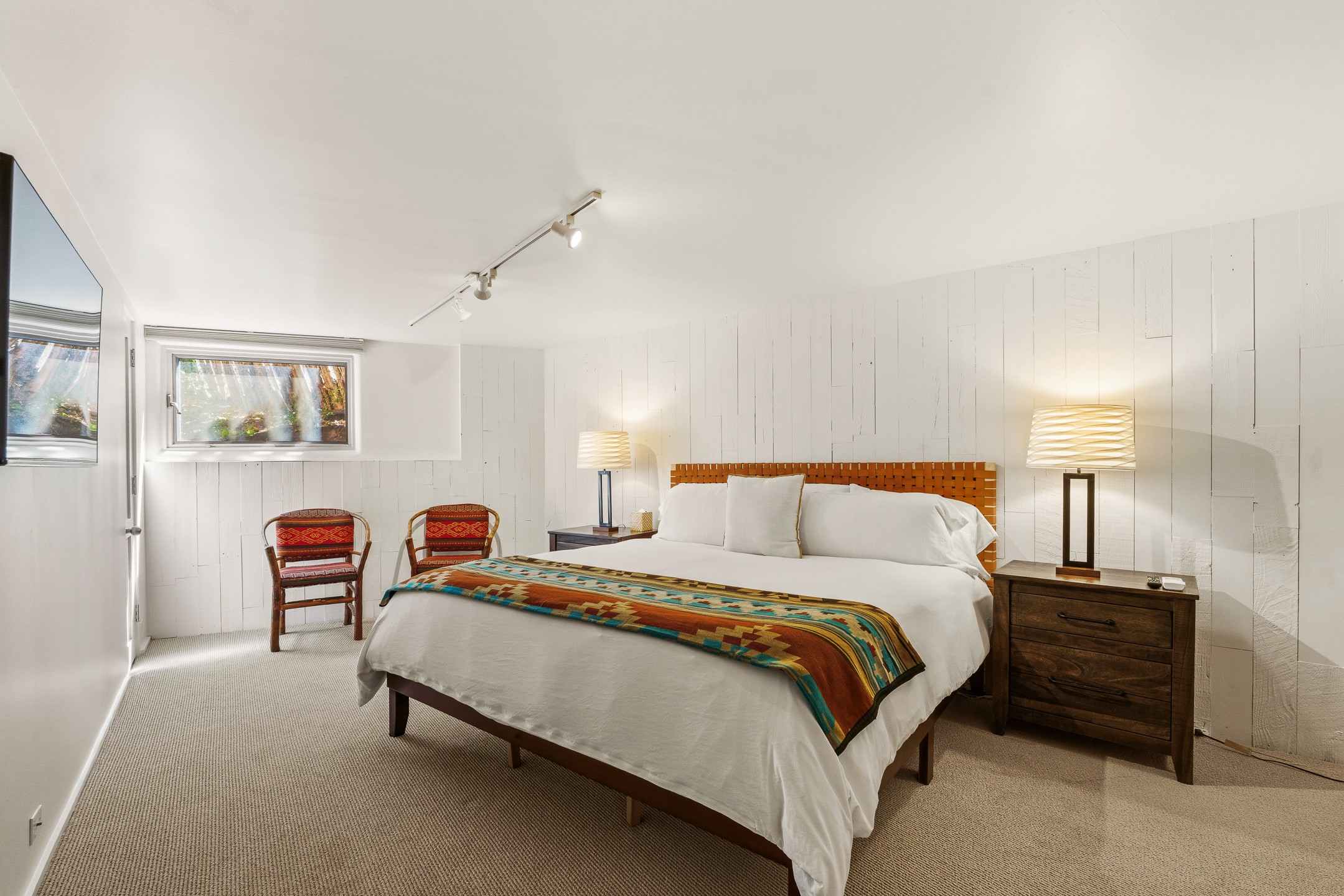 613 Camino Del Monte Sol