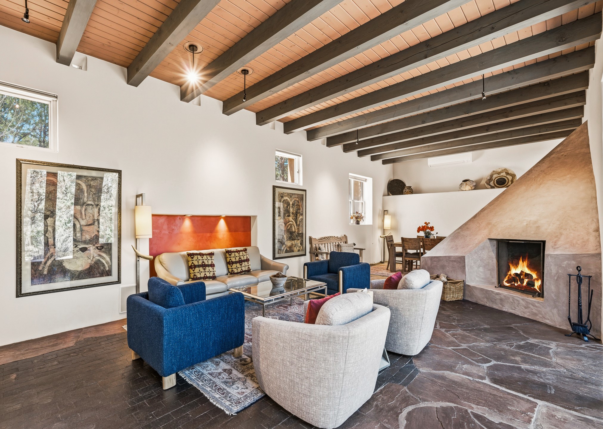 613 Camino Del Monte Sol