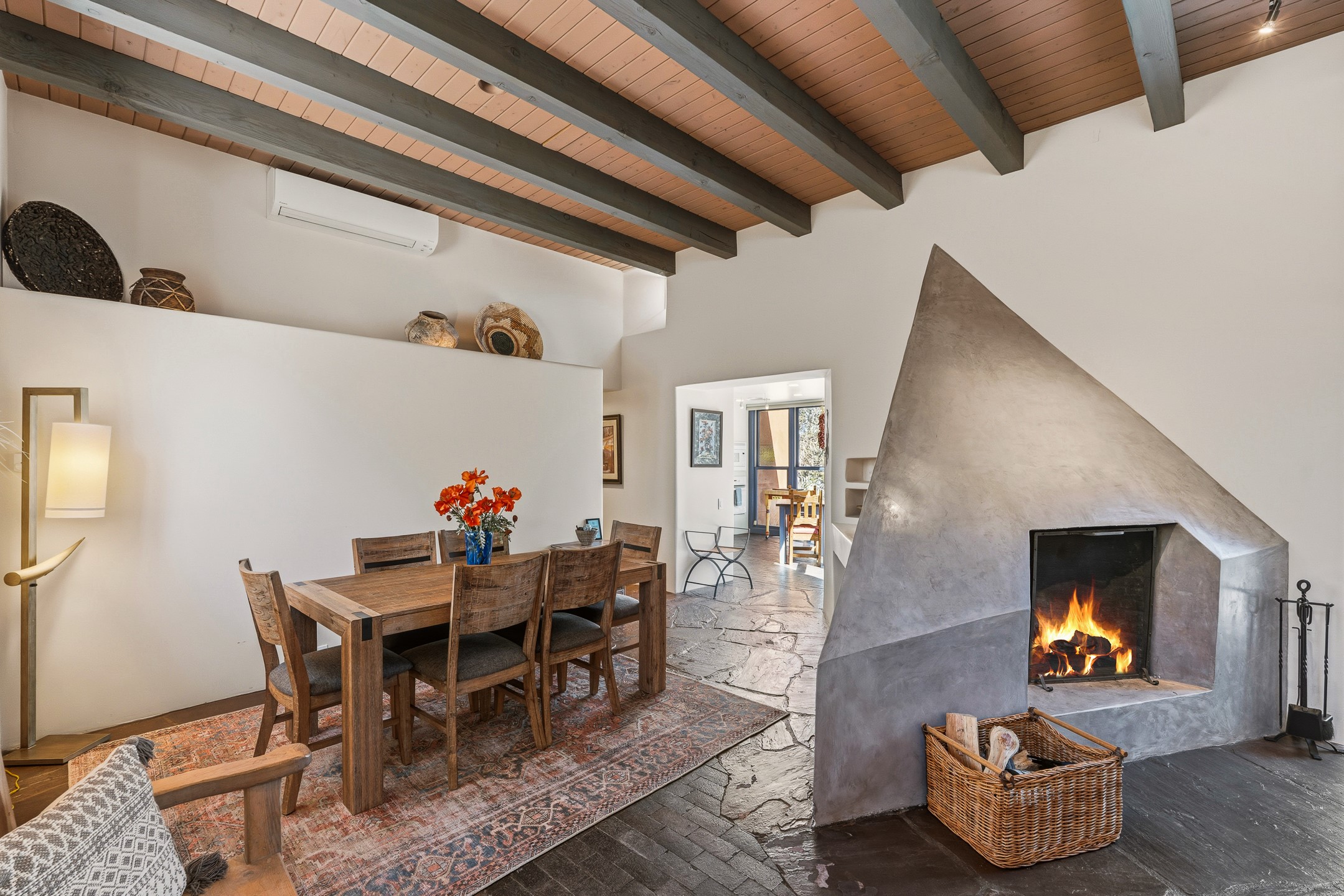 613 Camino Del Monte Sol