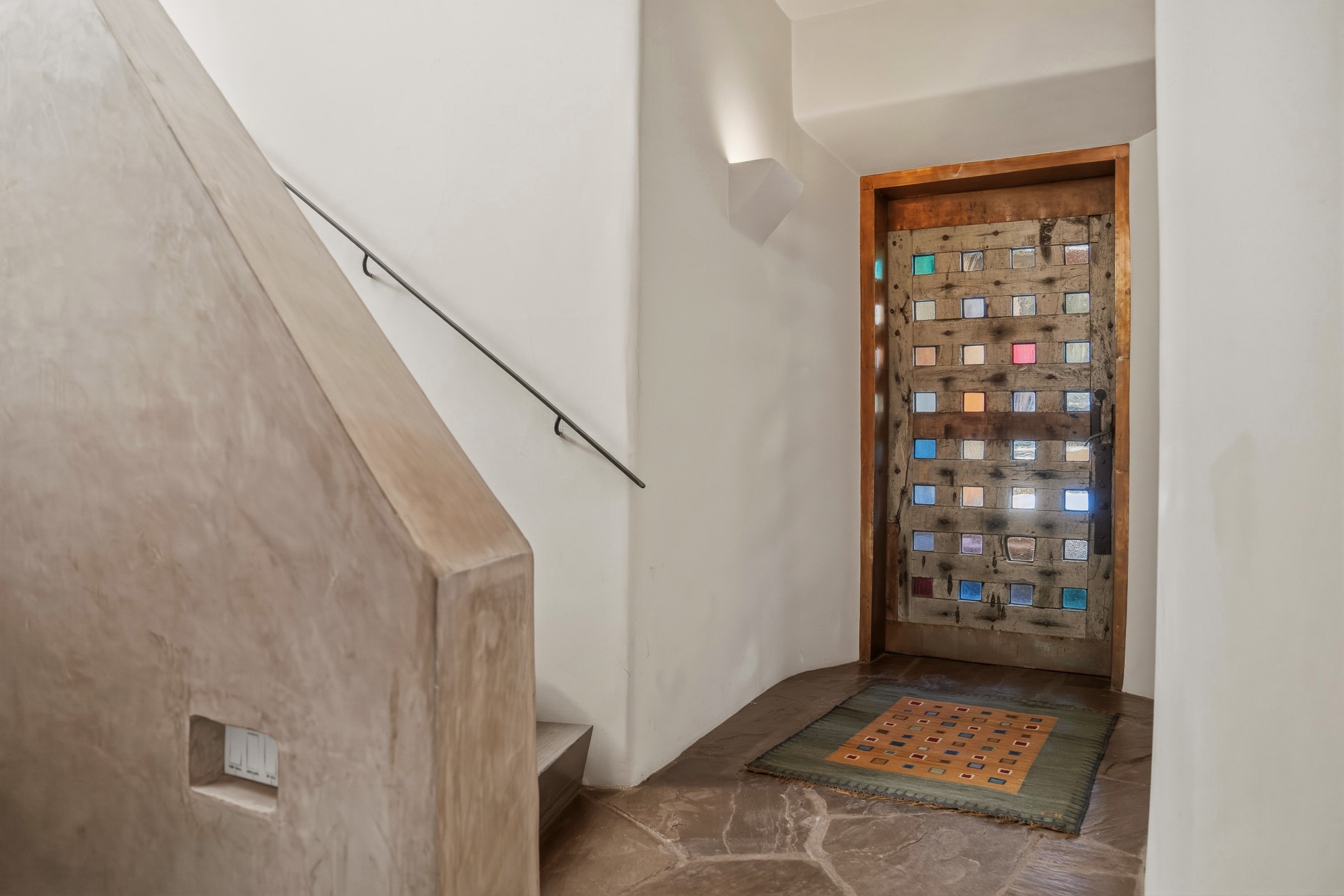 613 Camino Del Monte Sol