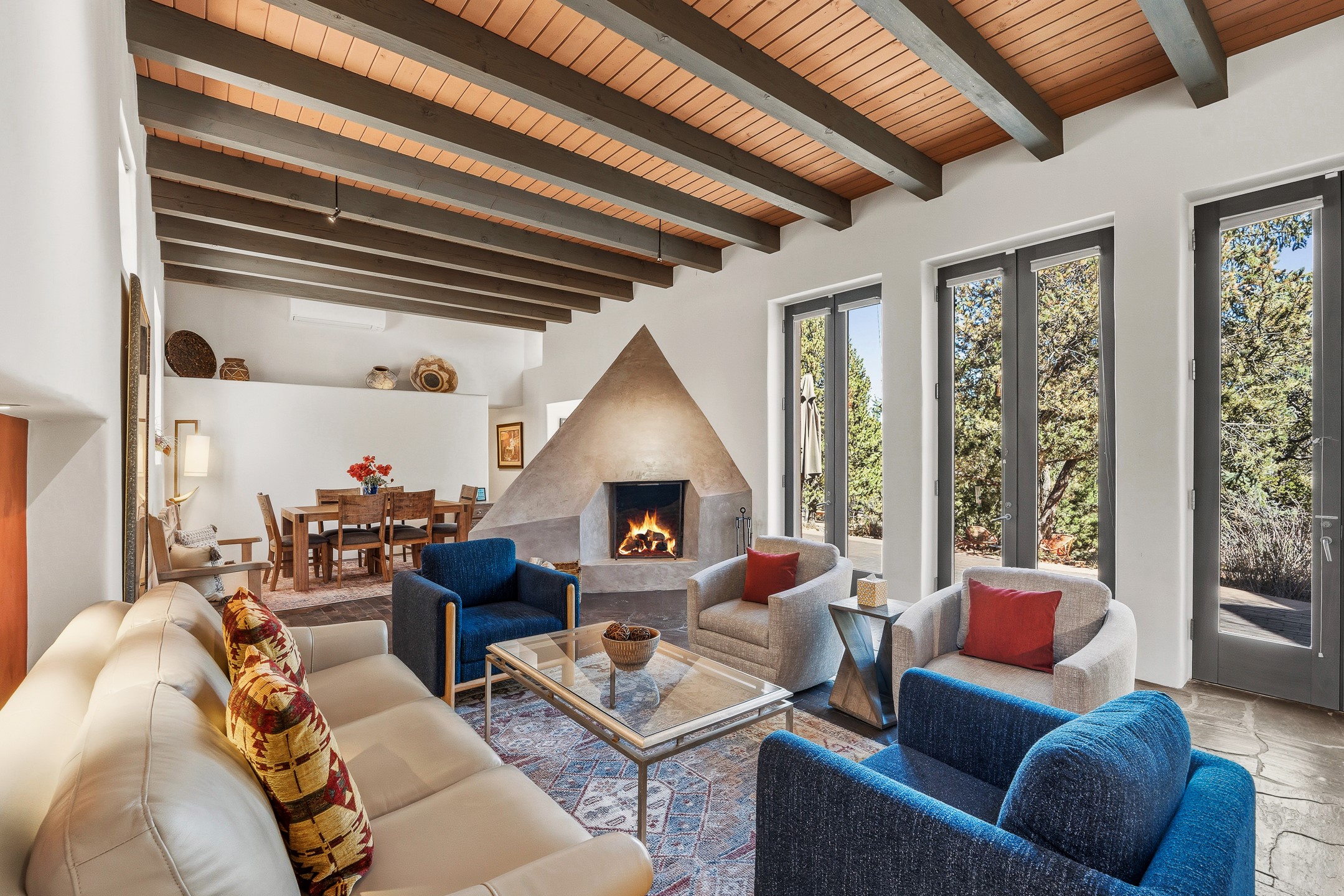 613 Camino Del Monte Sol