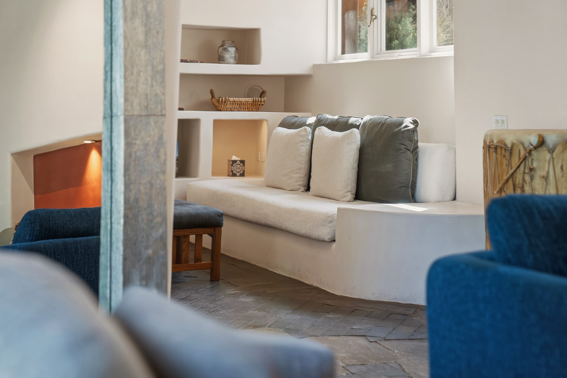 613 Camino Del Monte Sol