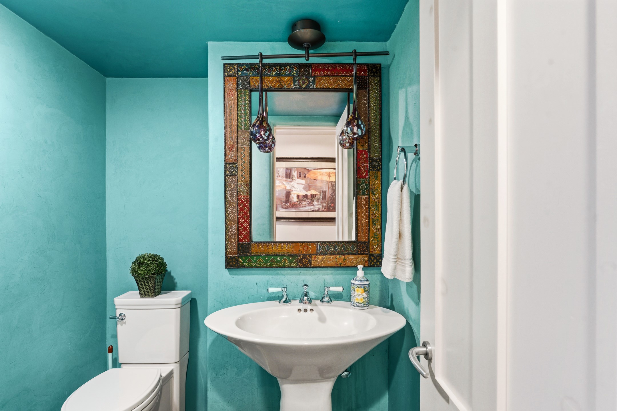 613 Camino Del Monte Sol