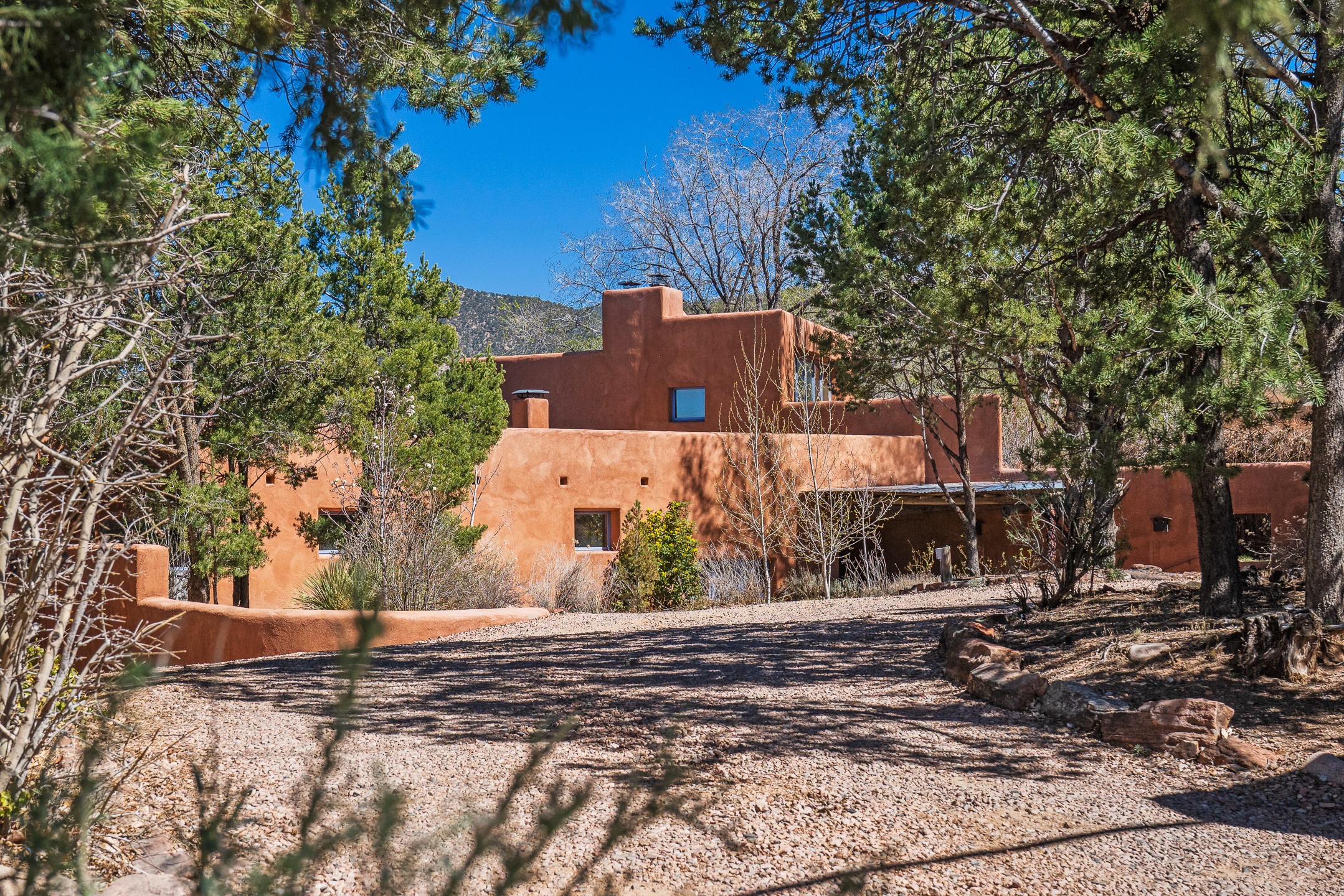 613 Camino Del Monte Sol