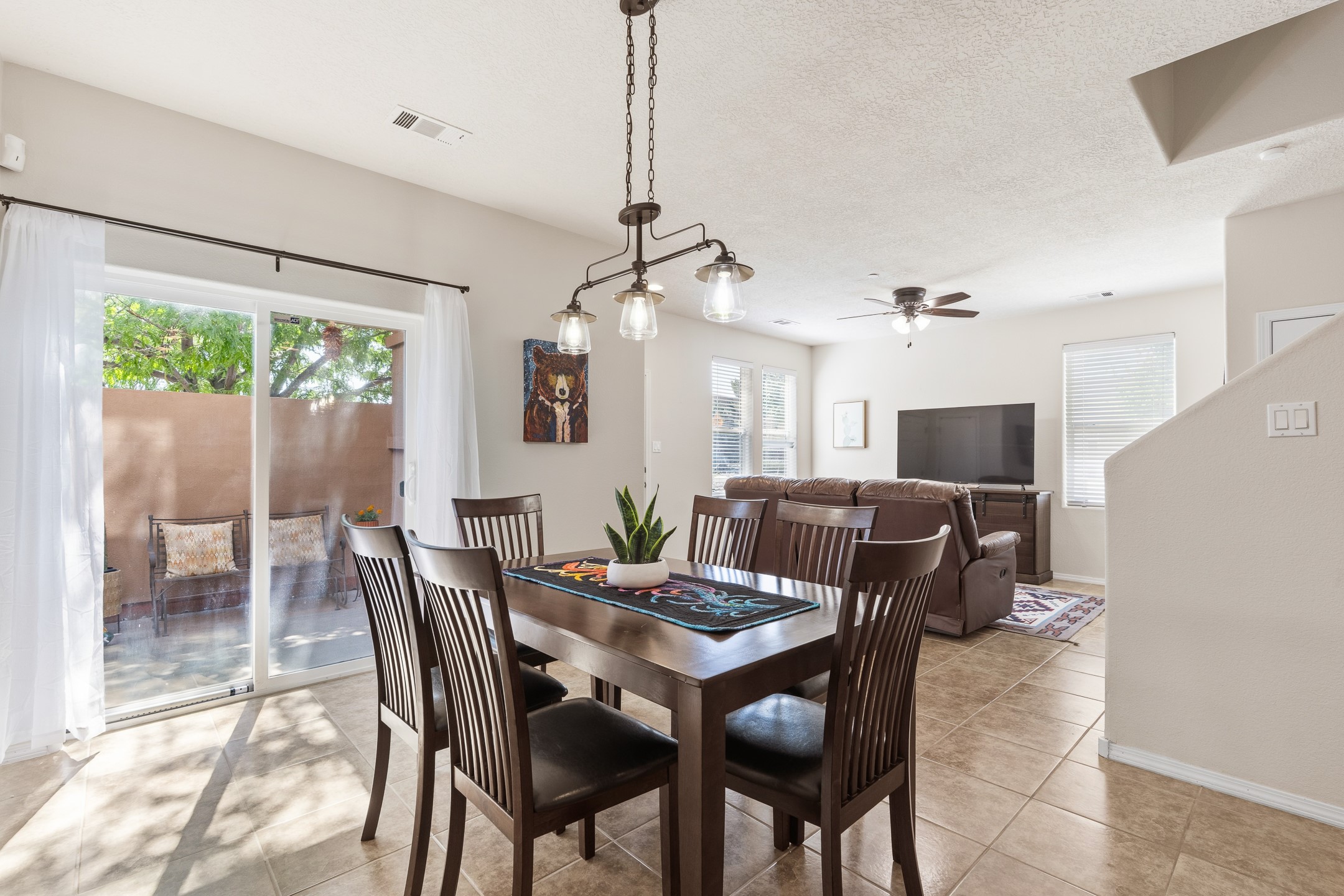 3432 B San Luis