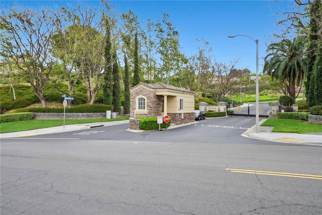2251 Cascade Way