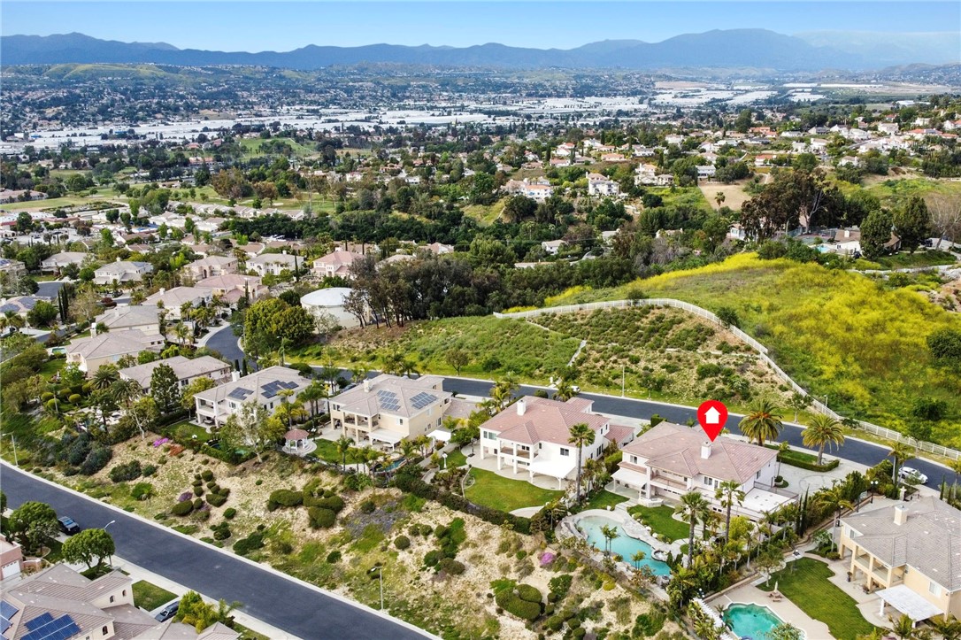 2251 Cascade Way