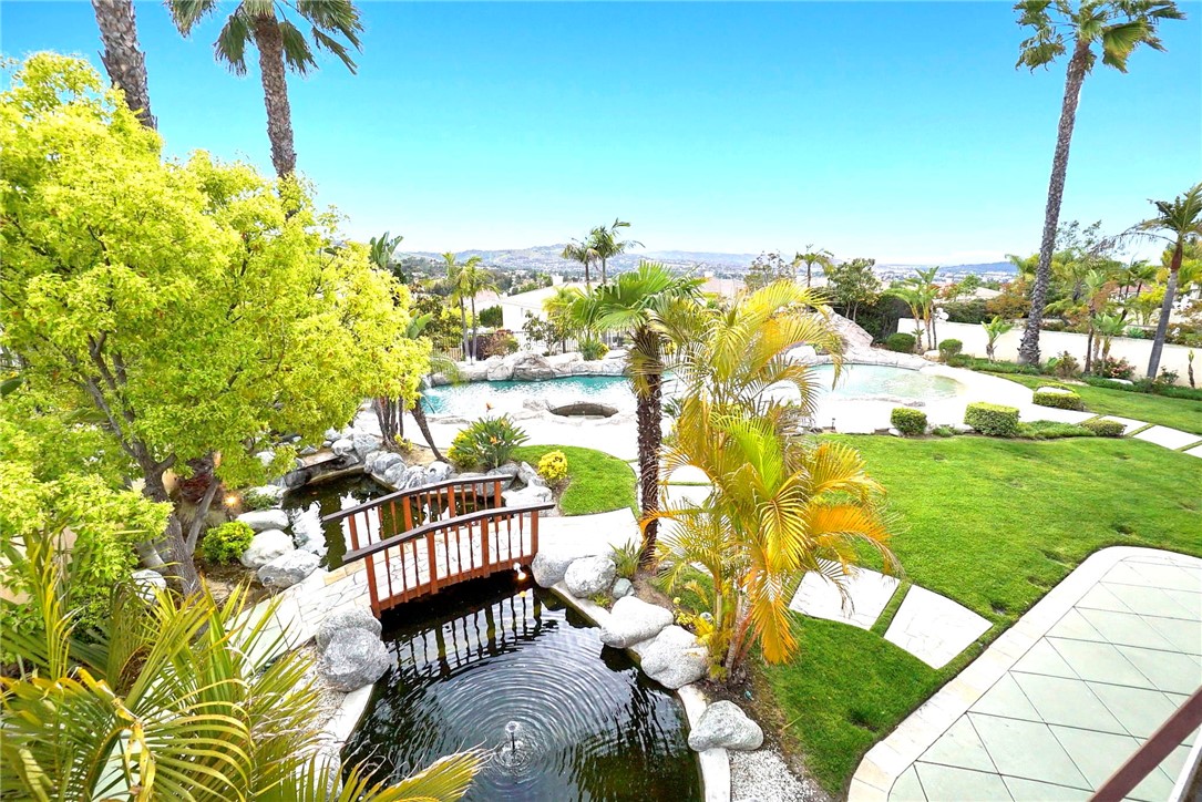 2251 Cascade Way