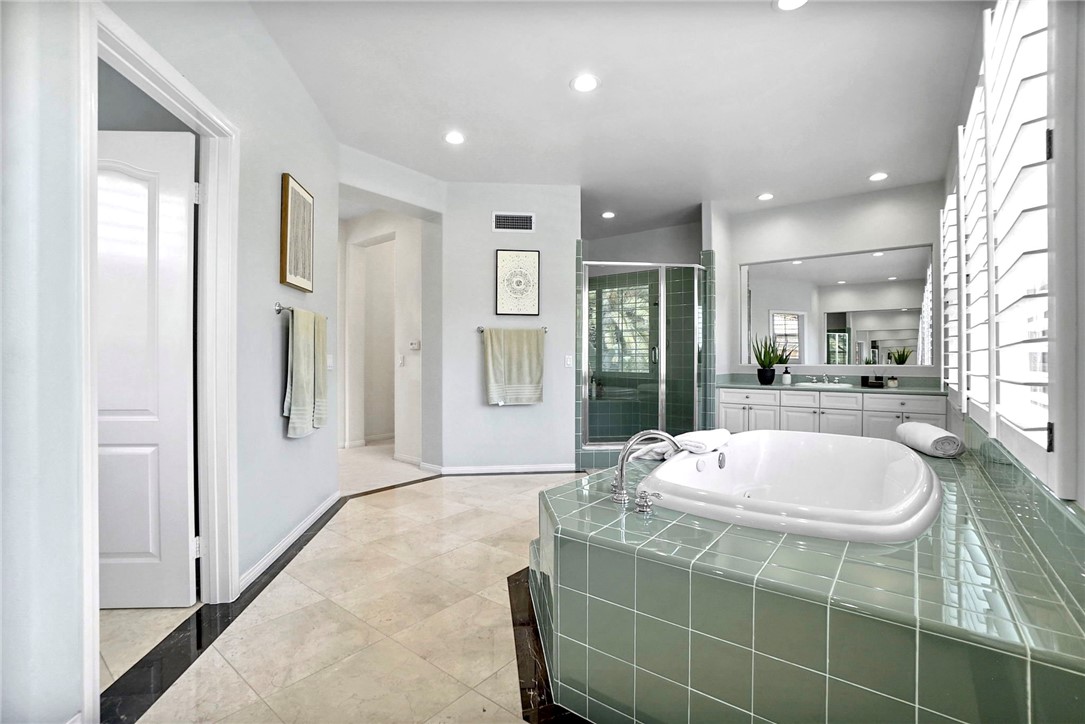 2251 Cascade Way
