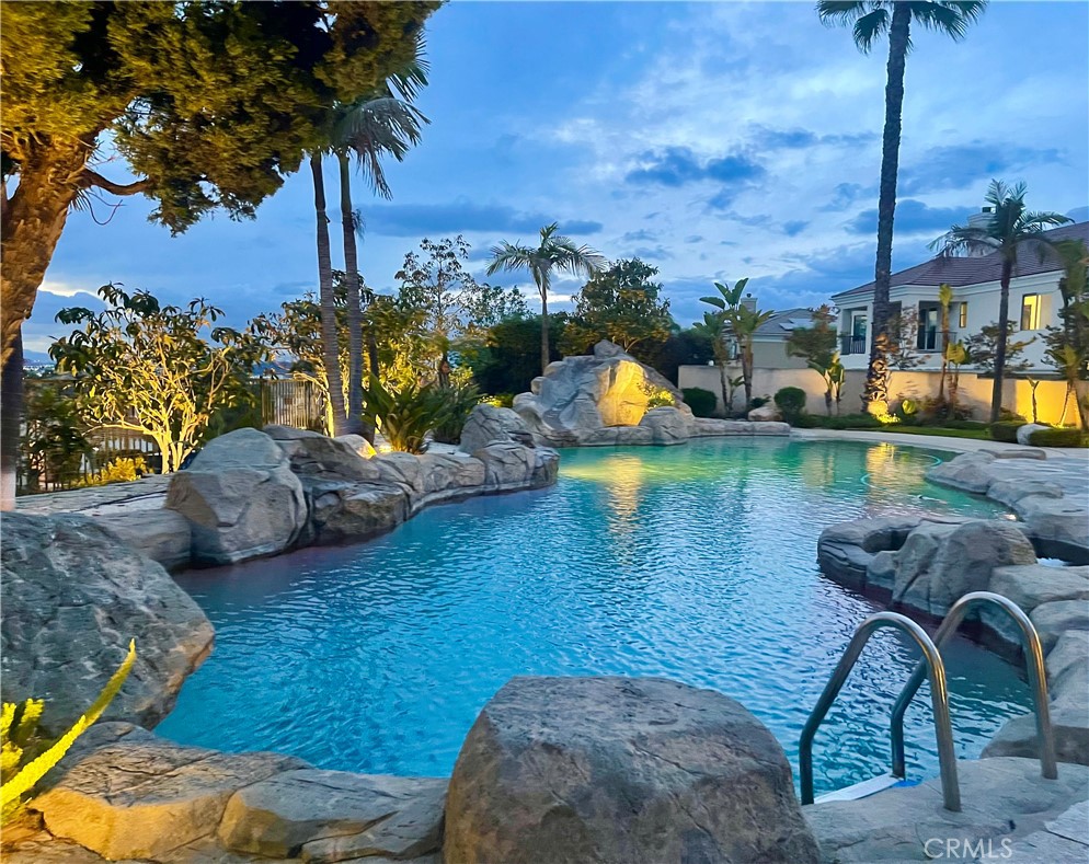 2251 Cascade Way