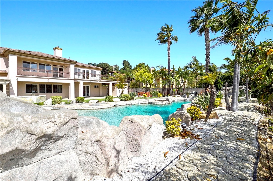 2251 Cascade Way