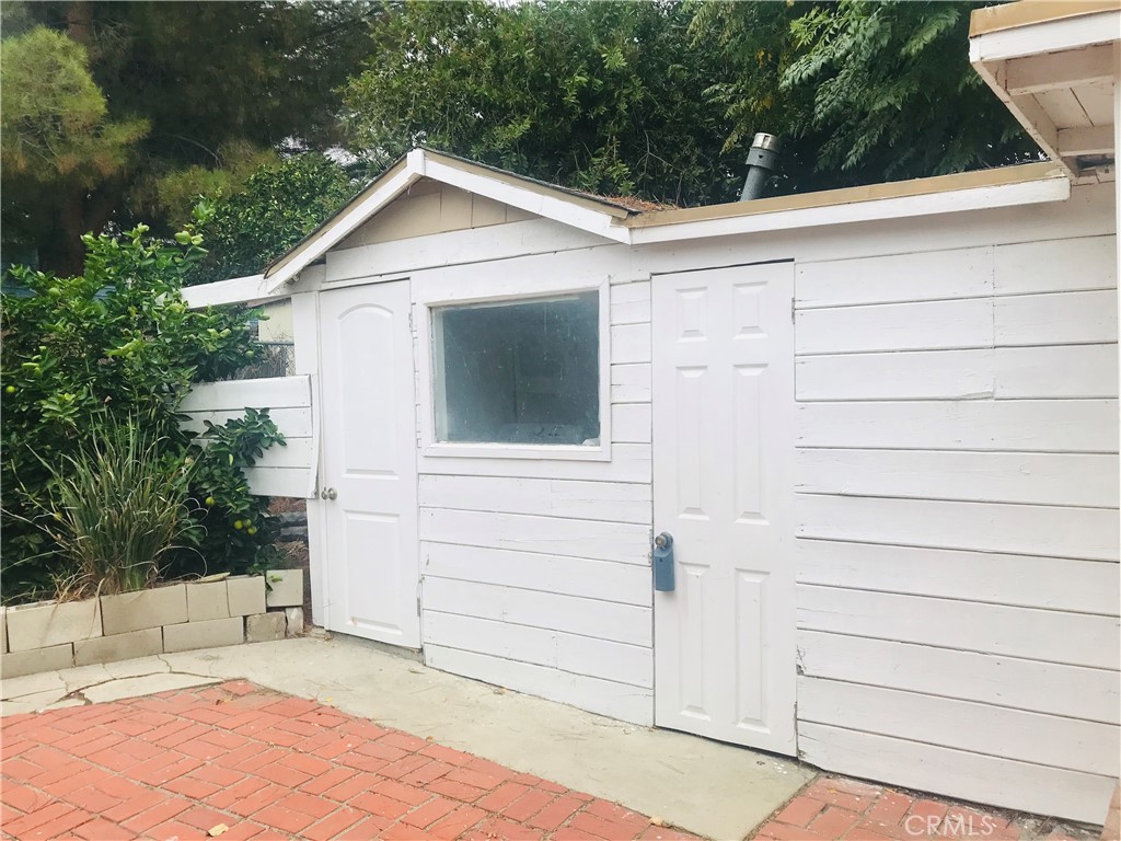 16086 Grand Avenue